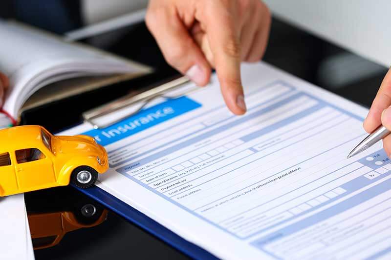 Abogados contra seguros de autos