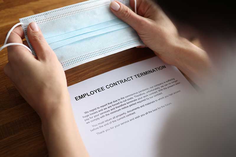 terminación injusta de contrato